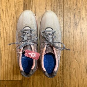 FootJoy Gray and Pink Women's Golf Shoes Size 7